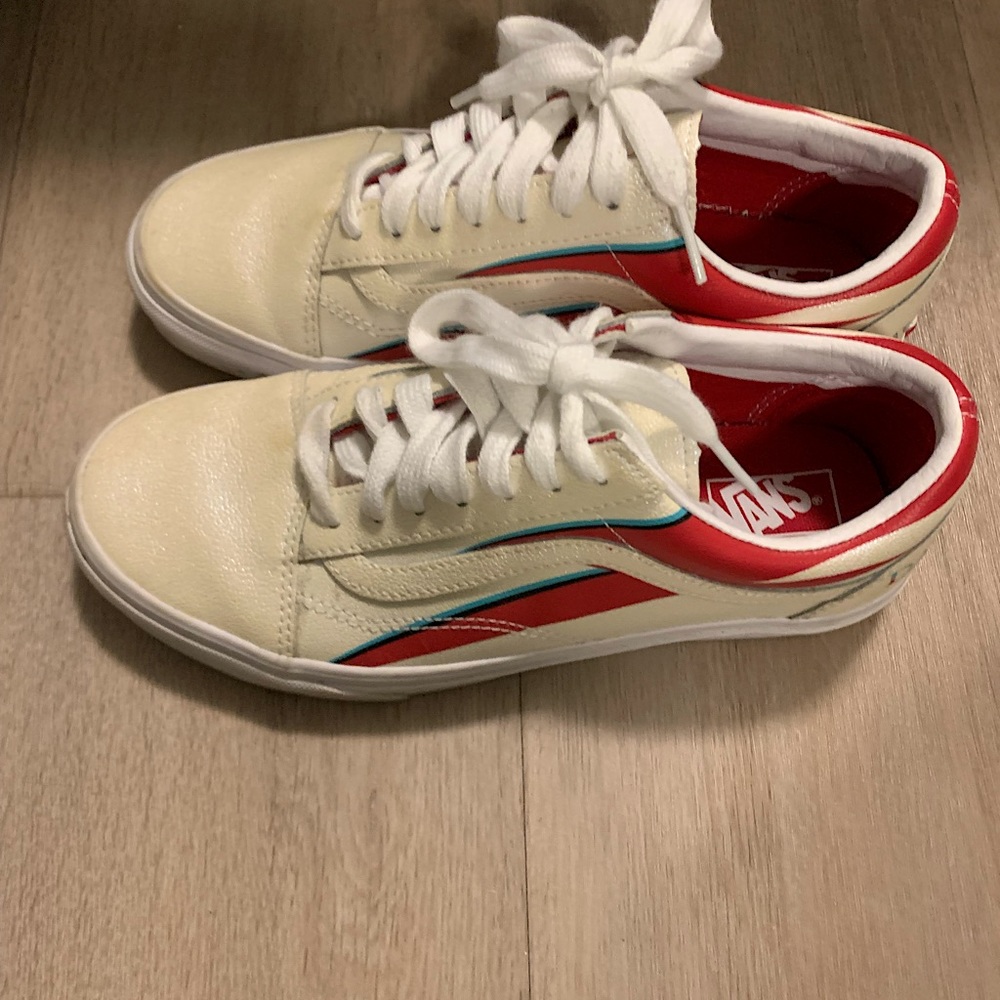 Vans Cream and Red Low-Top Sneakers with Teal Accent